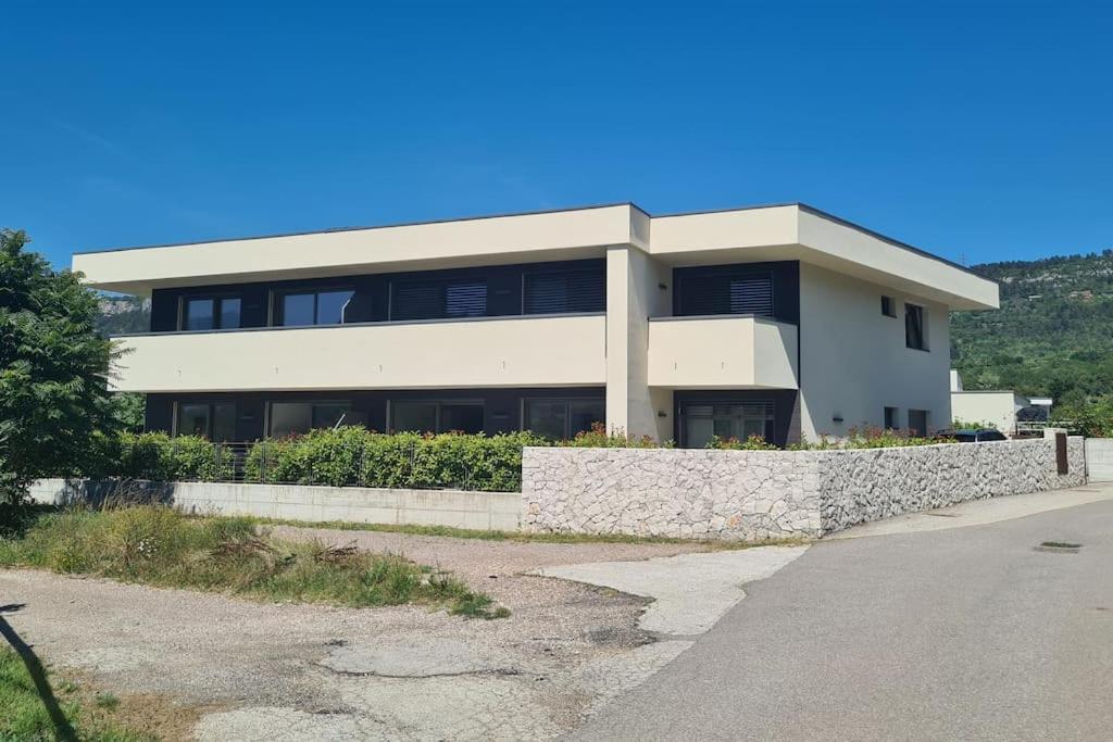 טרנטו Appartamenti Moderni, Luminosi E Tranquilli Con Parcheggio Privato - Agritur La Tenuta מראה חיצוני תמונה